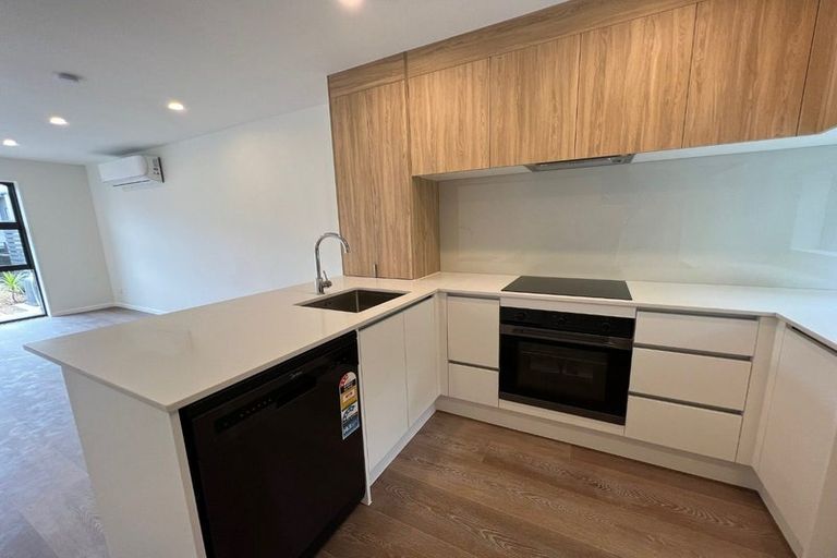 Photo of property in 41 Selo Street, Glen Eden, Auckland, 0602