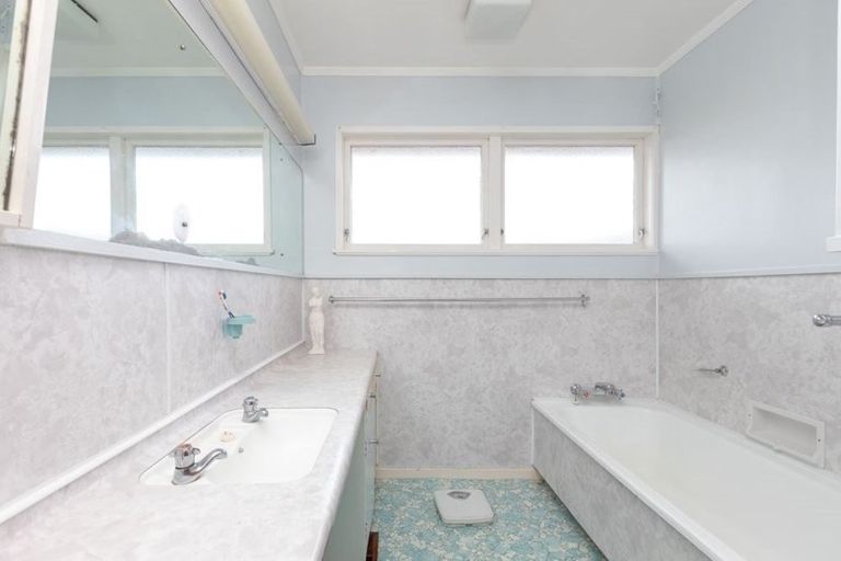 Photo of property in 17 Garden Heights Avenue, Glenview, Hamilton, 3206