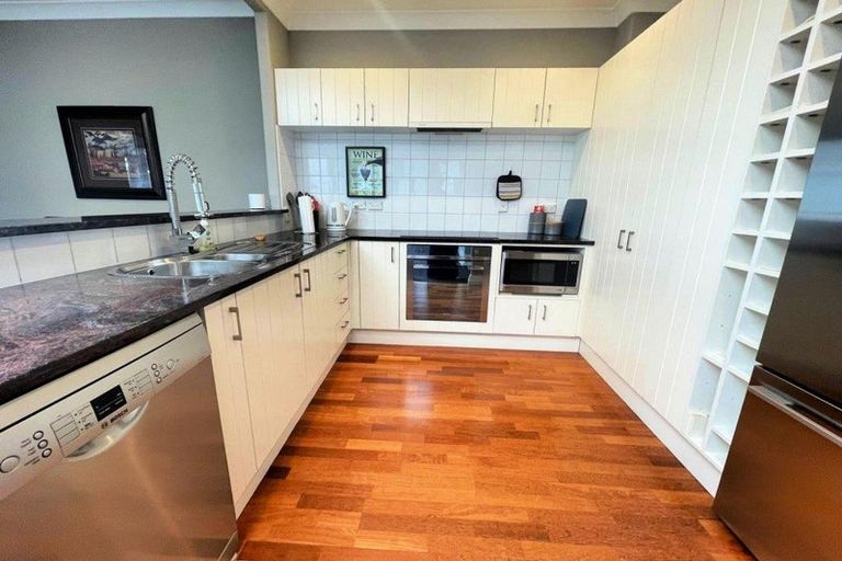 Photo of property in Kelvin House, 8c/16 The Terrace, Wellington Central, Wellington, 6011