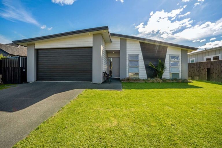 Photo of property in 10 Tuamotu Park, Wainui, Gisborne, 4010