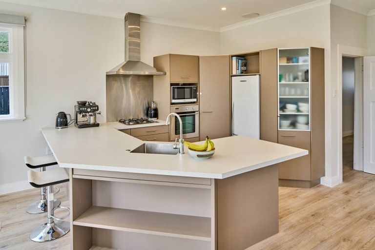 Photo of property in 1 Malone Road, Waterloo, Lower Hutt, 5011