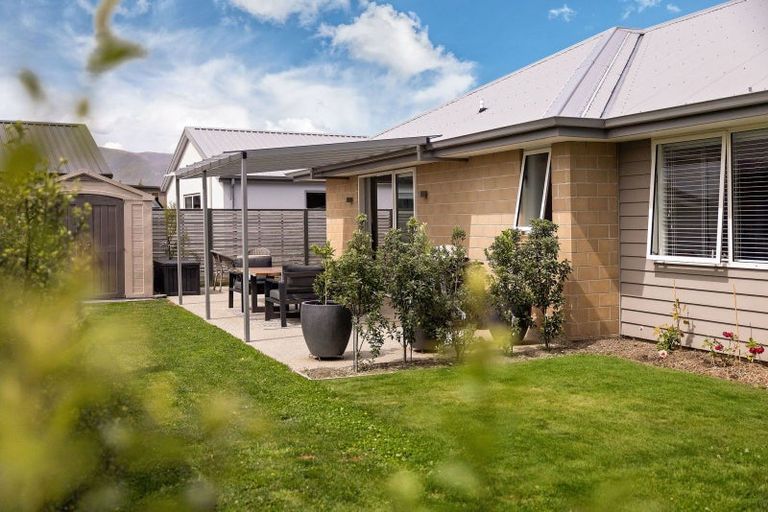 Photo of property in 8 Coventry Crescent, Lower Shotover, Queenstown, 9304