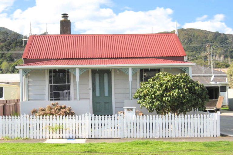 Photo of property in 110 Davy Street, Thames, 3500