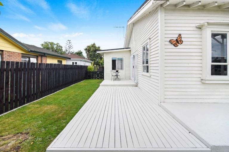 Photo of property in 14 Bains Avenue, Hamilton East, Hamilton, 3216