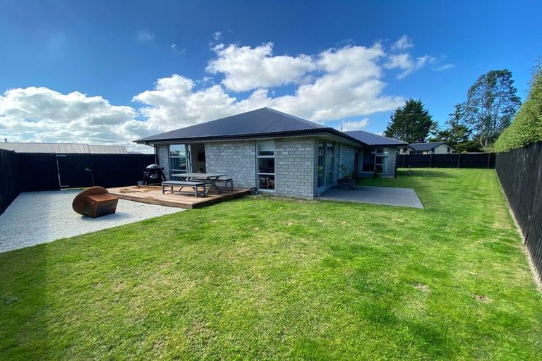 Photo of property in 54 Suffolk Drive, Kirwee, 7571