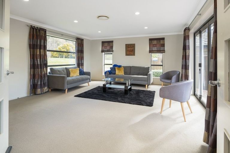 Photo of property in 33 Forest Park Drive, Witherlea, Blenheim, 7201