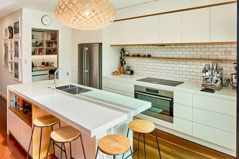 Photo of property in 39 Adelaide Street, Petone, Lower Hutt, 5012