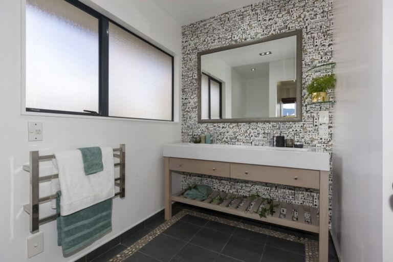 Photo of property in 300 Rosetta Road, Raumati Beach, Paraparaumu, 5032