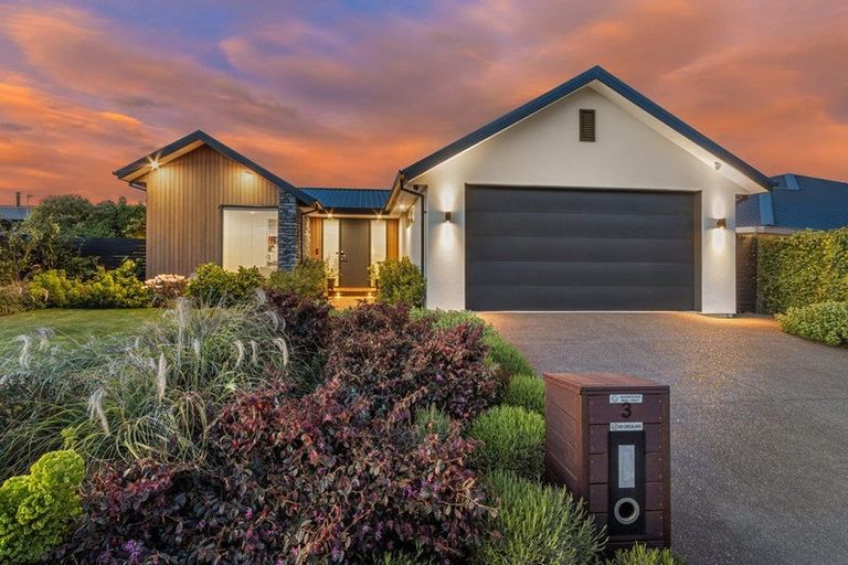 Photo of property in 3 Muirhill Street, Halswell, Christchurch, 8025