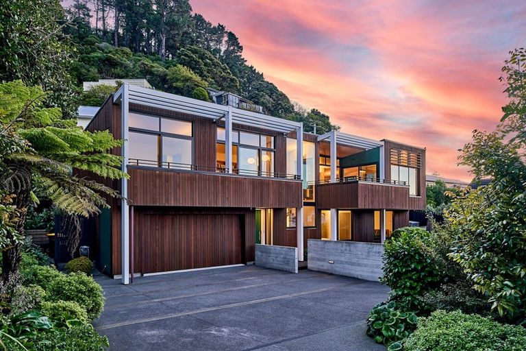 Photo of property in 4 Marama Terrace, Eastbourne, Lower Hutt, 5013