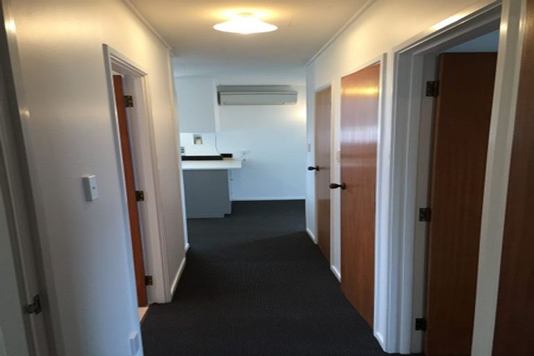 Photo of property in 8-9 Murdoch Place, Raureka, Hastings, 4120