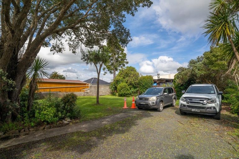 Photo of property in 13 Wallis Street, Raglan, 3225