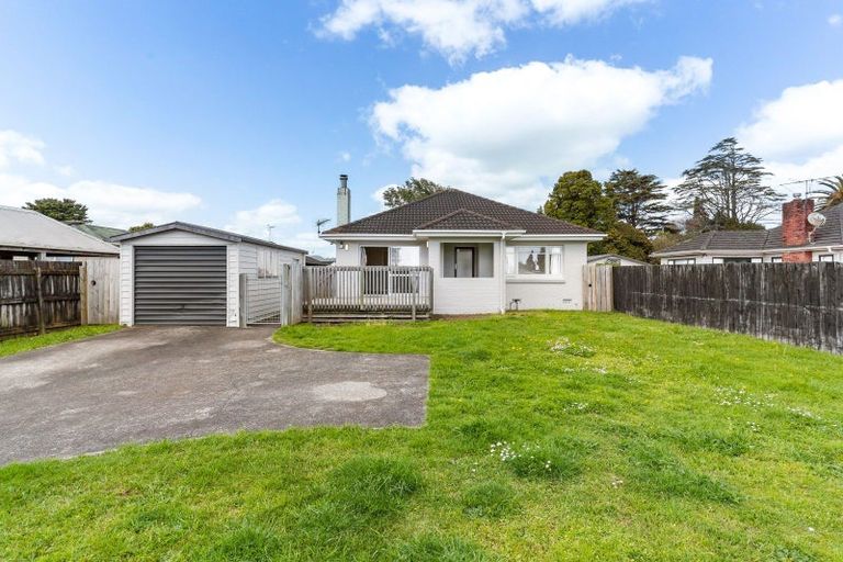 Photo of property in 31 Clevedon Road, Papakura, 2110