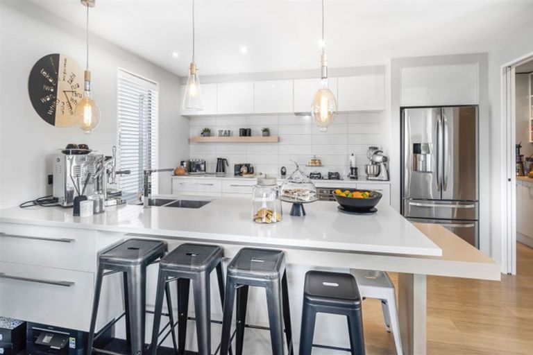 Photo of property in 30 Strauss Drive, Rolleston, 7614