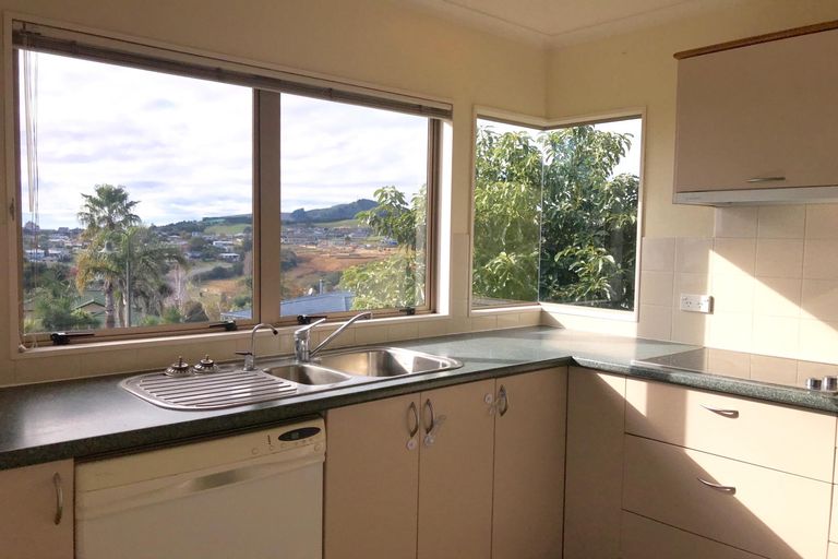 Photo of property in 12 Homestead Place, Welcome Bay, Tauranga, 3112