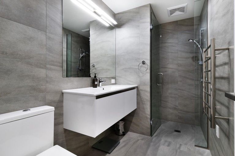 Photo of property in 23/12 George Bullen Lane, Arthurs Point, Queenstown, 9371