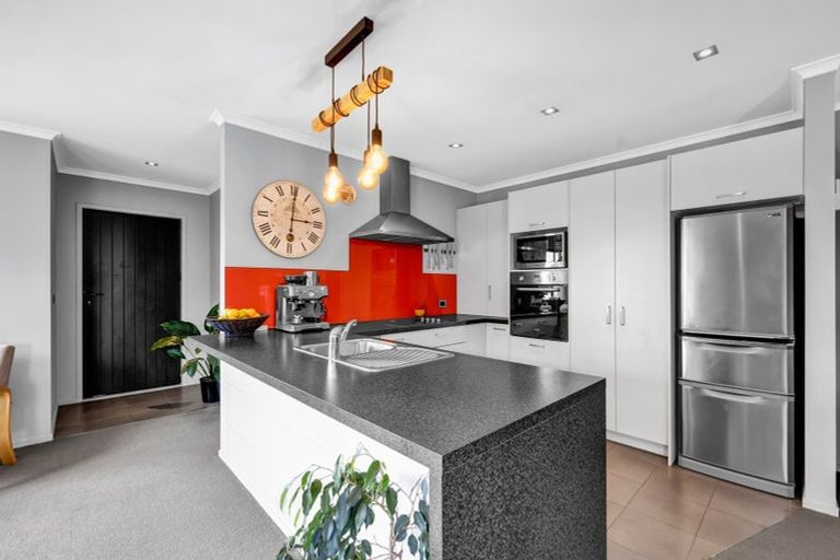 Photo of property in 3 Estate Grove, Inglewood, 4330