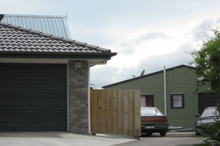 Photo of property in 18a Lochview, Pukekohe, 2120