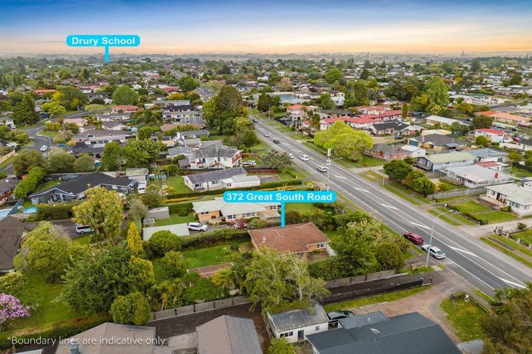 Photo of property in 372 Great South Road, Opaheke, Papakura, 2113
