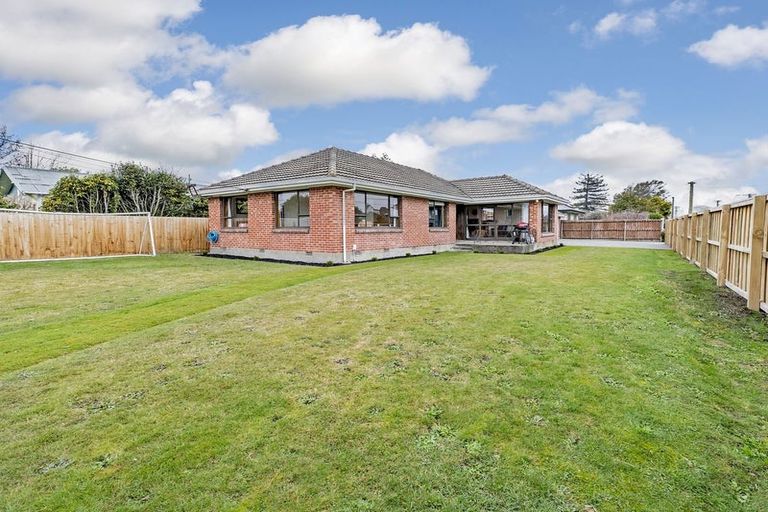 Photo of property in 32 Middleton Road, Upper Riccarton, Christchurch, 8041