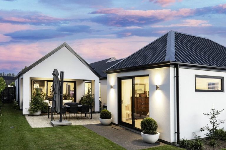 Photo of property in 47 Tulett Park Drive, Casebrook, Christchurch, 8051