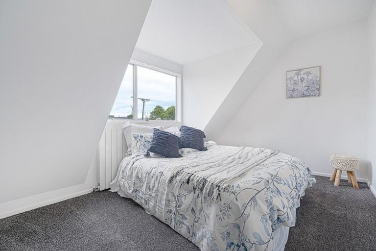 Photo of property in 2/106 Barrington Street, Somerfield, Christchurch, 8024