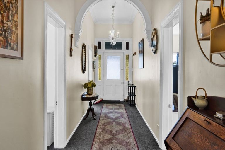 Photo of property in 3 Victoria Street, Hawera, 4610