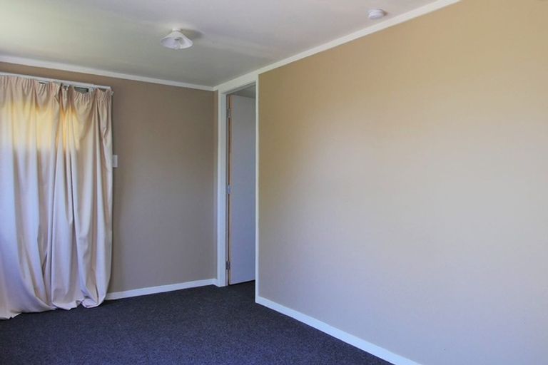 Photo of property in 24 Manchester Street, Takaro, Palmerston North, 4412
