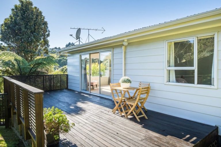 Photo of property in 23 Yarrow Place, Papakowhai, Porirua, 5024