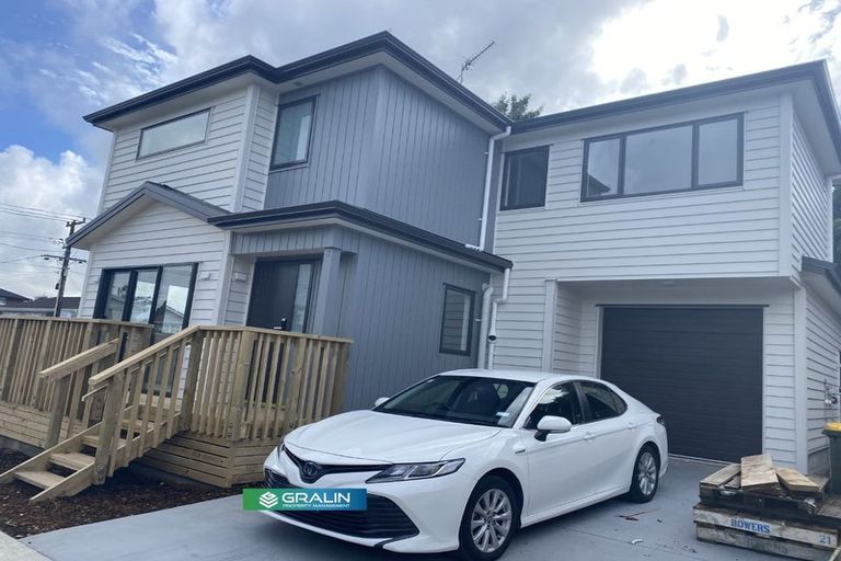 Photo of property in 9a Edwards Avenue, Henderson, Auckland, 0610