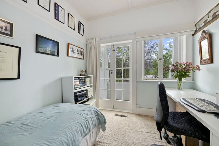 Photo of property in 10 Prouse Grove, Silverstream, Upper Hutt, 5019