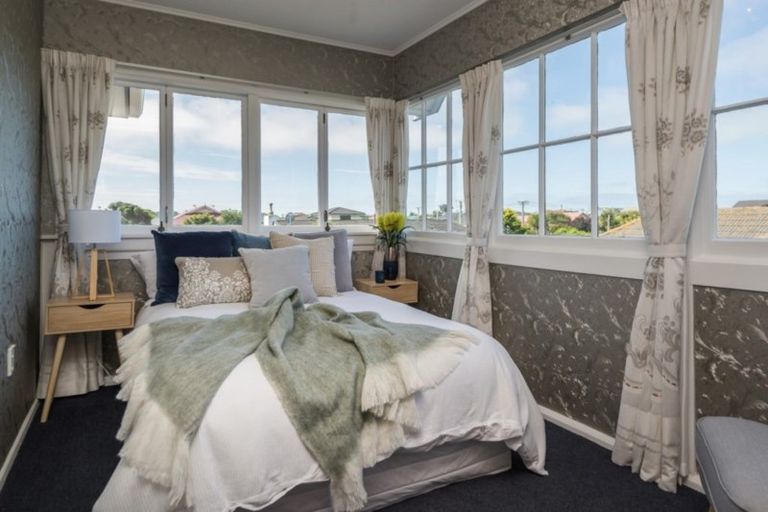 Photo of property in 69 Union Street, New Brighton, Christchurch, 8061