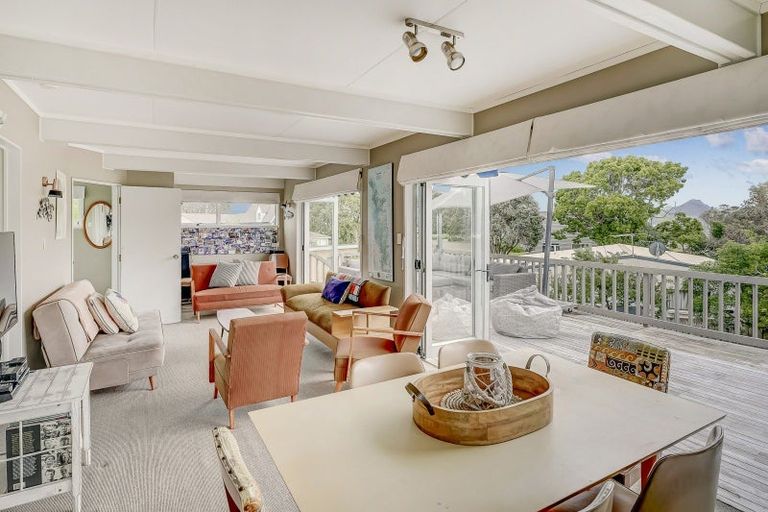 Photo of property in 4 Hardy Place, Cooks Beach, Whitianga, 3591