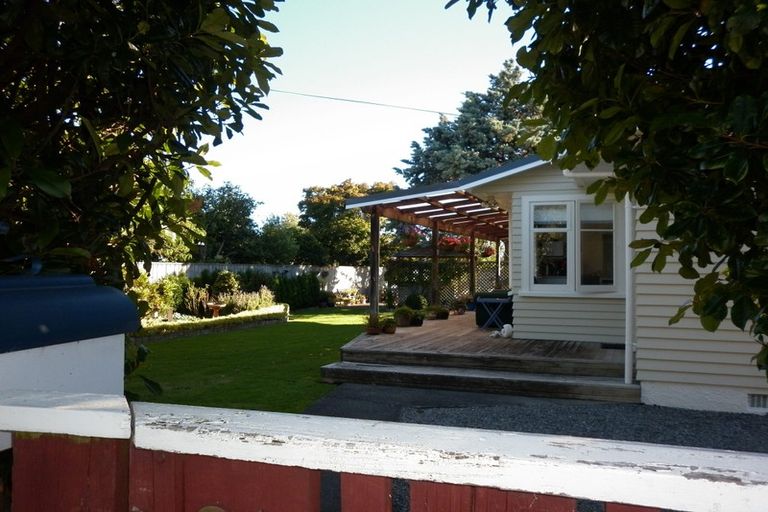 Photo of property in 21 Philip Street, Carterton, 5713