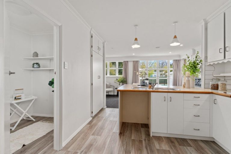 Photo of property in 9 Armstrong Avenue, Carterton, 5713