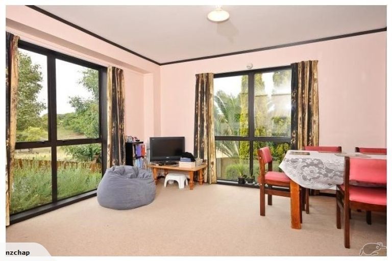 Photo of property in 32 Palm Grove Drive, Western Heights, Hamilton, 3200