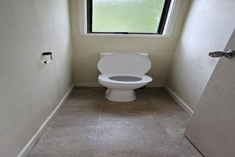 Photo of property in 82 Glen Road, Ranui, Auckland, 0612