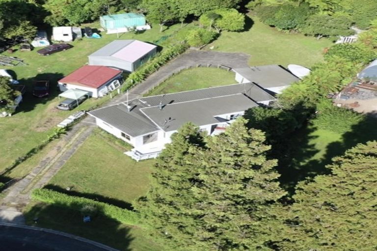 Photo of property in 6 Oxford Road, Lake Rotoma, Rotorua, 3074