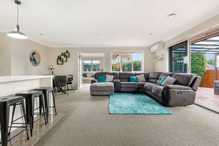 Photo of property in 1 Puketi Lane, Waiuku, 2123