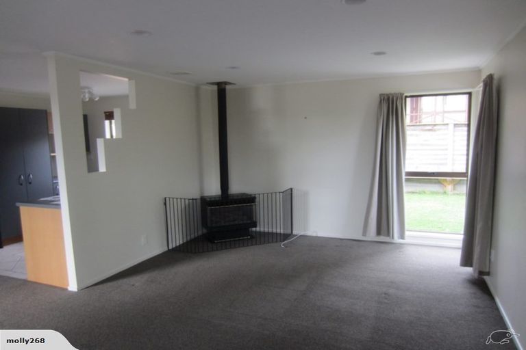 Photo of property in 53 Pemberton Avenue, Bayview, Auckland, 0629