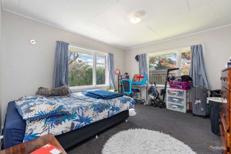 Photo of property in 9a Ranfurly Street, Trentham, Upper Hutt, 5018