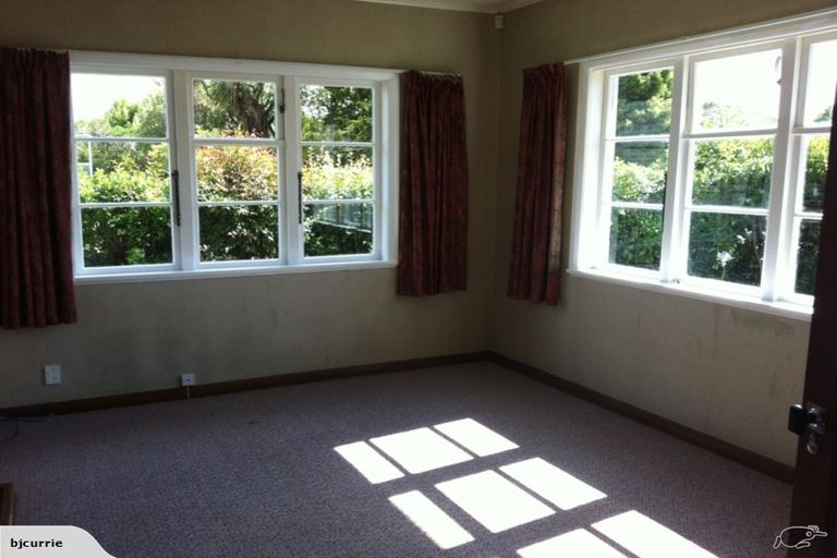 Photo of property in 5 Anderson Street, Hokowhitu, Palmerston North, 4410