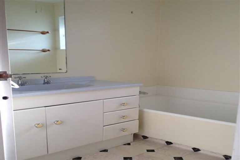 Photo of property in 12 Abilene Crescent, Churton Park, Wellington, 6037