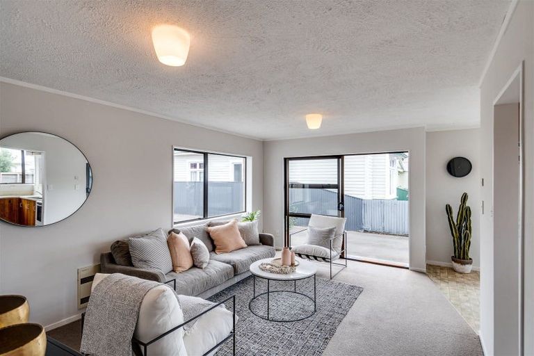 Photo of property in 1/81 Wellesley Road, Napier South, Napier, 4110
