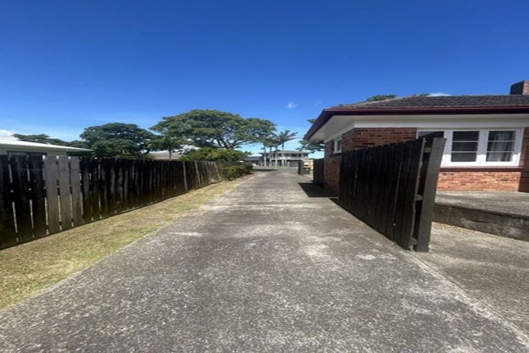 Photo of property in 1/43 Vine Street, Mangere East, Auckland, 2024