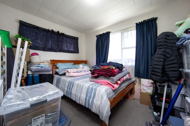 Photo of property in 6 Burbank Avenue, Manurewa, Auckland, 2102