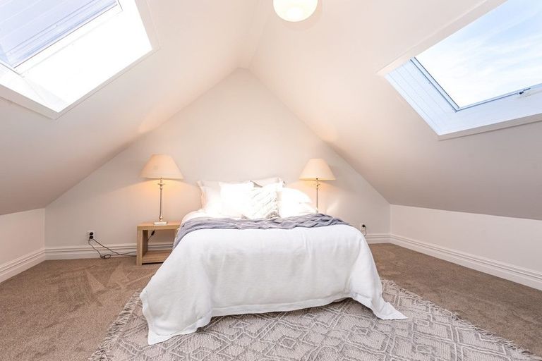 Photo of property in 27 Creese Place, Redwood, Christchurch, 8051