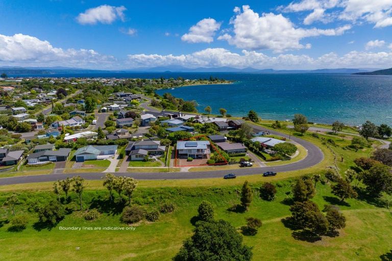 Photo of property in 24 Pokaka Crescent, Wharewaka, Taupo, 3330