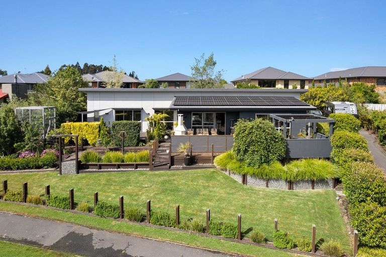 Photo of property in 24 Grandvista Drive, Green Island, Dunedin, 9018