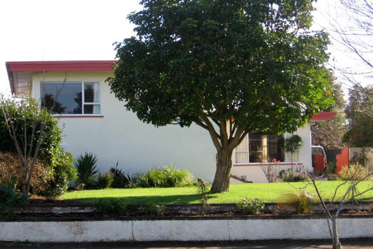 Photo of property in 14 Sheffield Street, Awapuni, Palmerston North, 4412